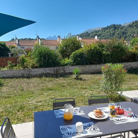 Gite Les Rhododendrons Fleurs Des Pyrenees Argelès-Gazost Exteriör bild