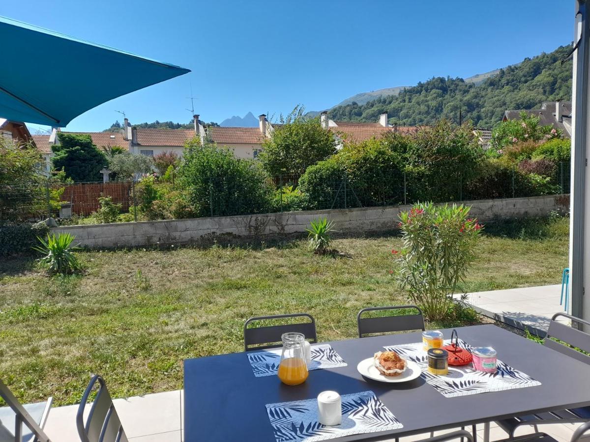 Gite Les Rhododendrons Fleurs Des Pyrenees Argelès-Gazost Exteriör bild